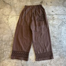 画像2: BROWN COLOR PUNCHING LACE DESIGN PATCHWORK PANTS / W24~W39 (2)