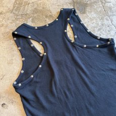画像7: BLACK COLOR STUDS DESIGN N/S TOPS / Ladies M (7)