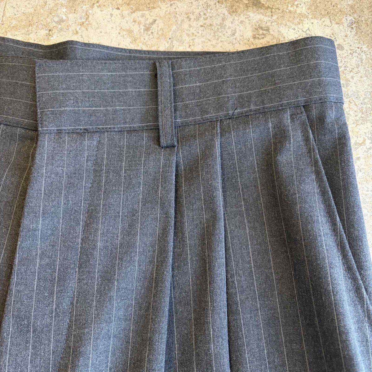 画像5: 【WONDERGROUND】PINSTRIPE PATTERN WIDE SLACKS / GREY / OS (5)