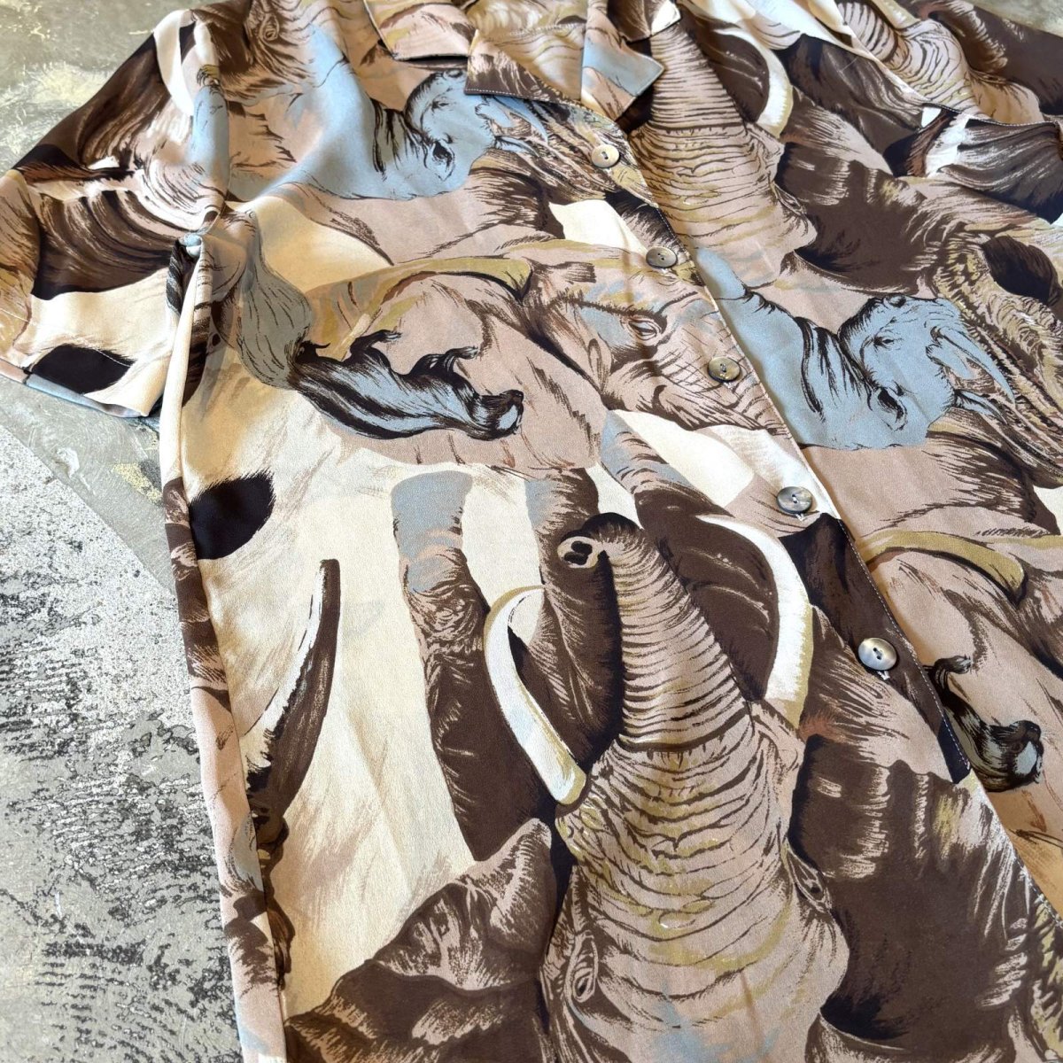 画像5: ALL OVER ANIMAL GRAPHIC PATTERN SHEER S/S SHIRT / Mens M (5)