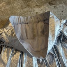 画像6: METALLIC SILVER COLOR FLARE DESIGN LONG SKIRT / W27~W29 (6)