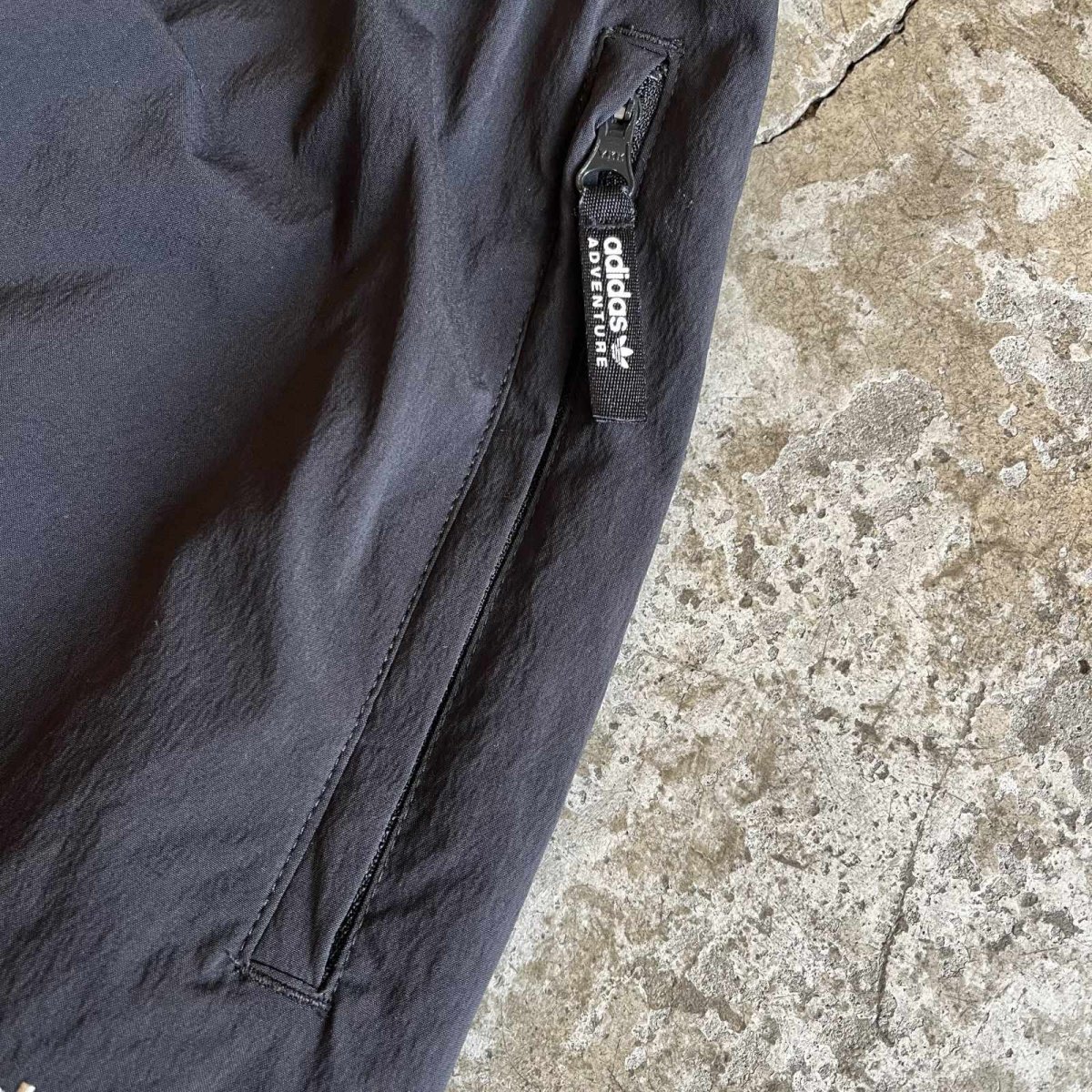 画像8: 【adidas】BLACK COLOR FISH TAIL DESIGN NYLON SKIRT / FREE (8)