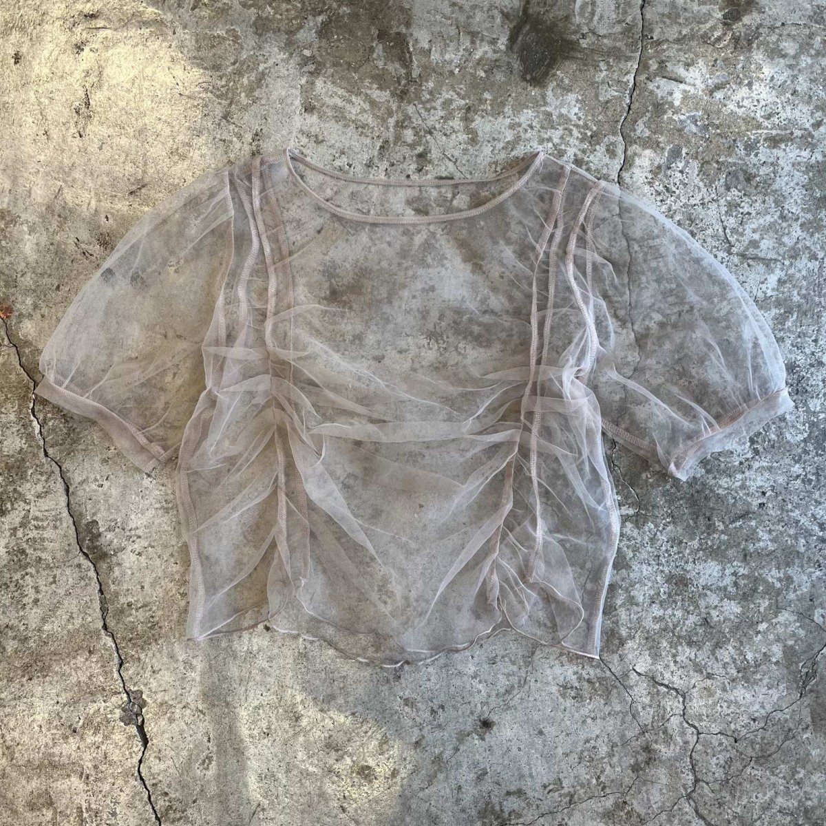 画像1: BEIGE COLOR FRONT SHARRING DESIGN TULLE S/S TOPS / Ladies M (1)