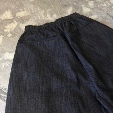画像9: 【WONDERGROUND】MULTI TUCK WIDE SILHOUETTE DENIM SHORTS / BLACK / OS (9)