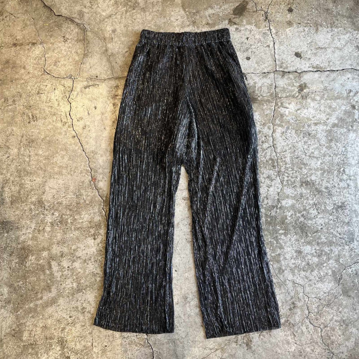 画像1: BLACK COLOR SILVER GLITTER PLEATS DESIGN SHEER PANTS / W25~W29 (1)