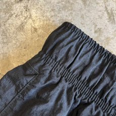 画像7: 【NIKE】BLACK COLOR POINT PATCH EMBROIDERY DESIGN NYLON HALF PANTS / FREE~W33(S) (7)