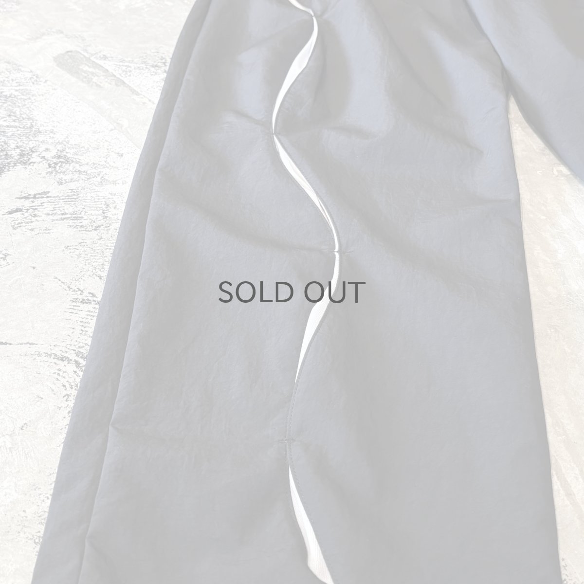 画像7: 【WONDERGROUND】WAVE NOTCH PATTERN NYLON PANTS / BLACK / OS (7)