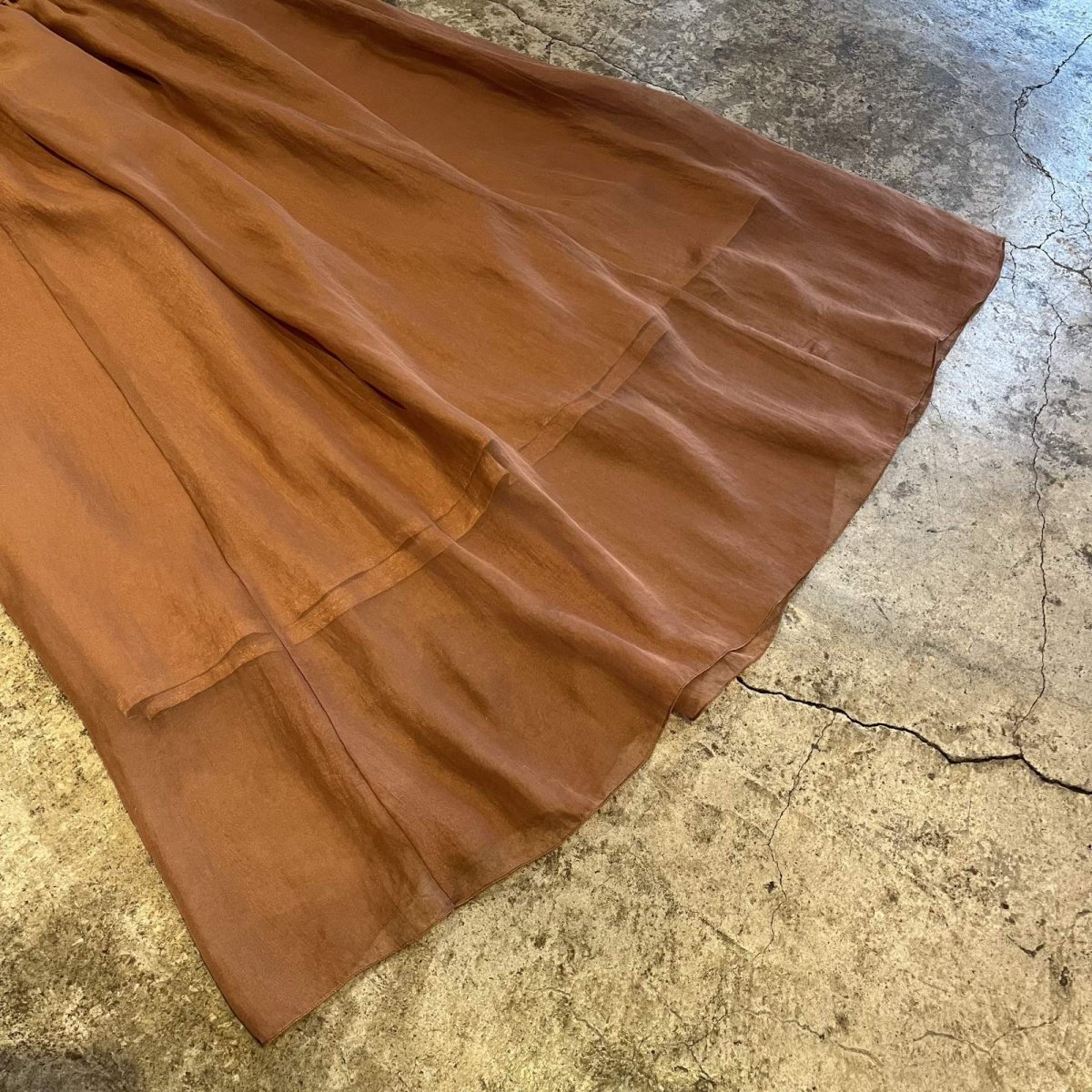 画像5: BROWN COLOR FLARE DESIGN SHEER LONG SKIRT / W25~W29 (5)