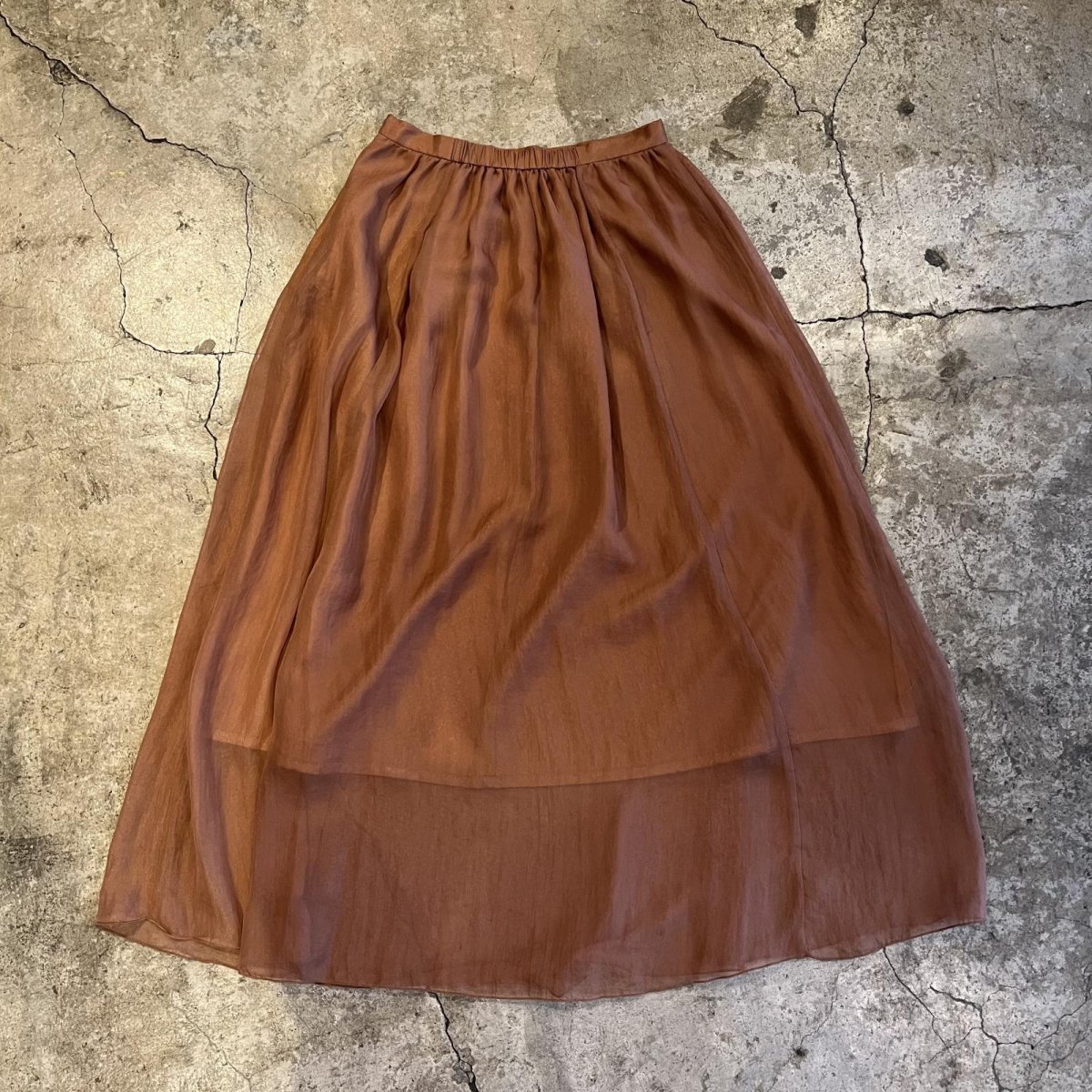 画像2: BROWN COLOR FLARE DESIGN SHEER LONG SKIRT / W25~W29 (2)