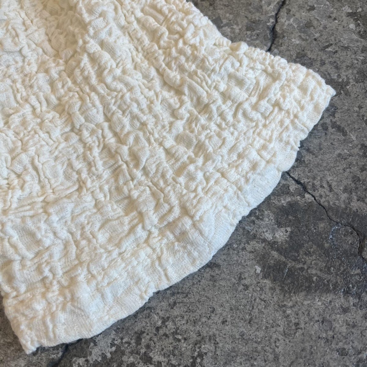 画像6: IVORY COLOR EMBOSS PATTERN S/S TOPS / Ladies M (6)