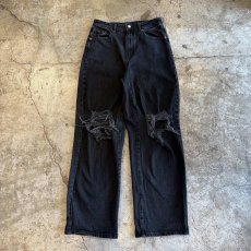 画像1: BLACK COLOR HEAVILY RIPPED DESIGN DENIM PANTS / W30 (1)