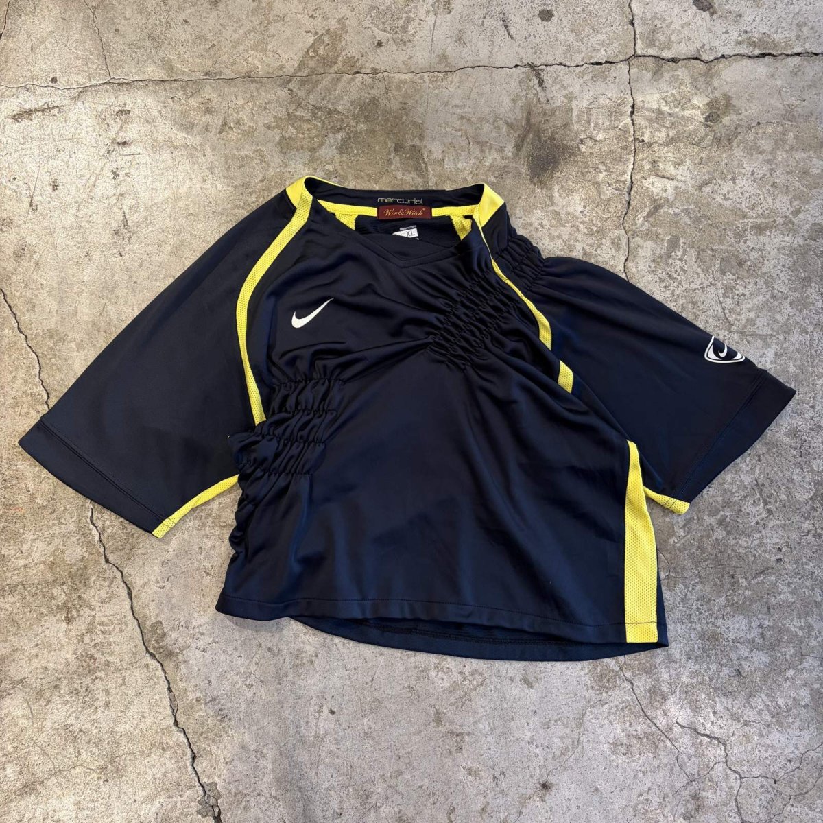 画像1: 【Wiz&Witch】"WEIRD" ONE-OFF SPORTY SHIRRING TEE / OS (1)