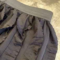 画像8: BLACK COLOR CASCADING FRILL DESIGN LONG SKIRT / W24~W33 (8)