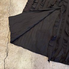 画像9: BLACK COLOR CASCADING FRILL DESIGN LONG SKIRT / W24~W33 (9)