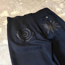 画像9: BACK LEATHER PATCH STRAIGHT SLACKS / W31 / MADE IN ITALY (9)