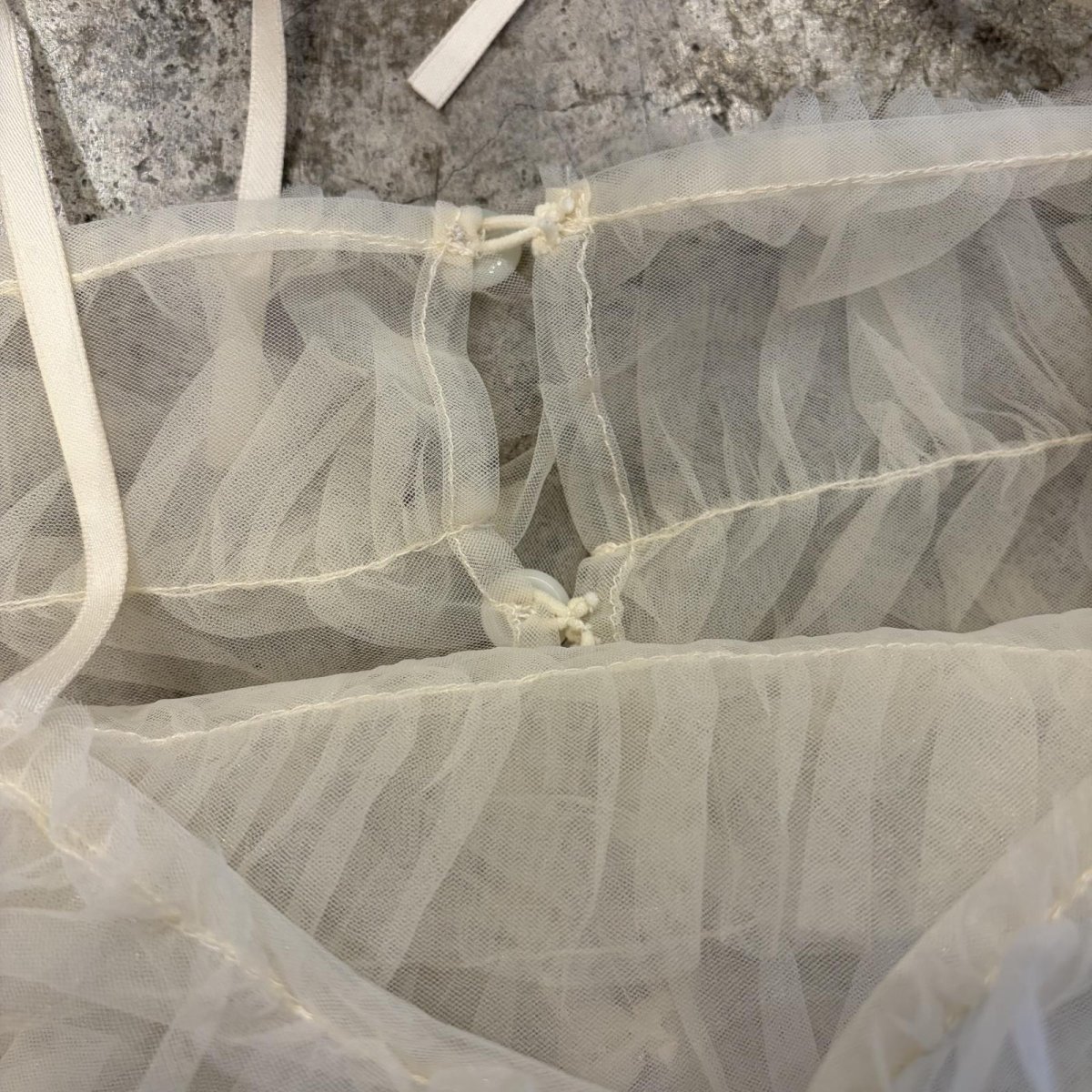 画像4: IVORY COLOR TULLE DESIGN TIERED CAMISOLE / FREE (4)