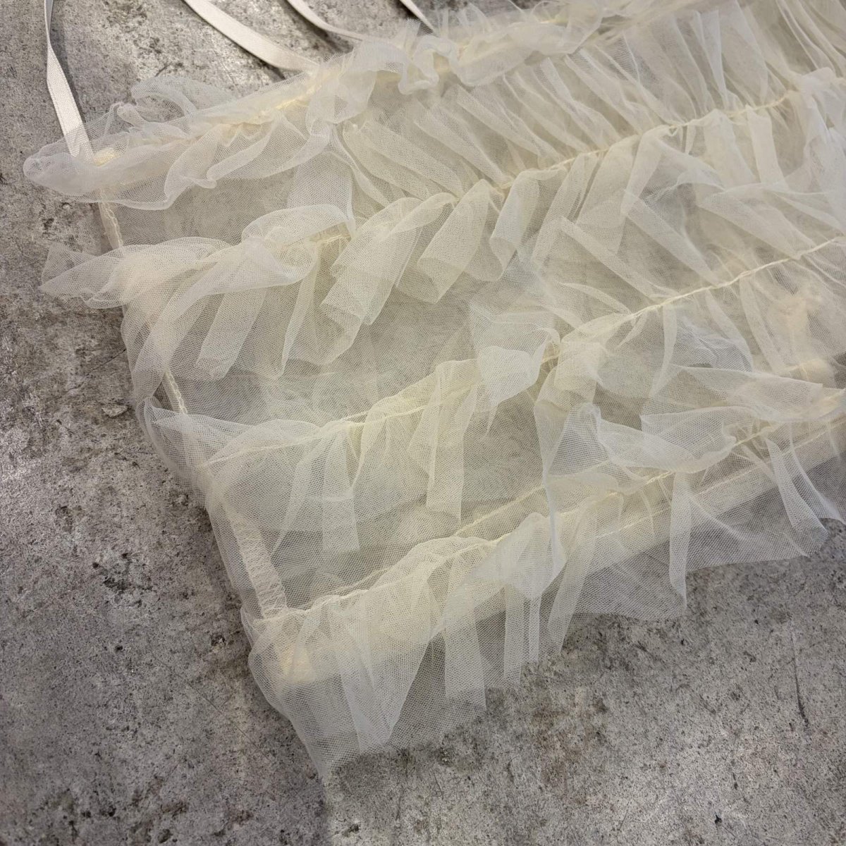 画像3: IVORY COLOR TULLE DESIGN TIERED CAMISOLE / FREE (3)