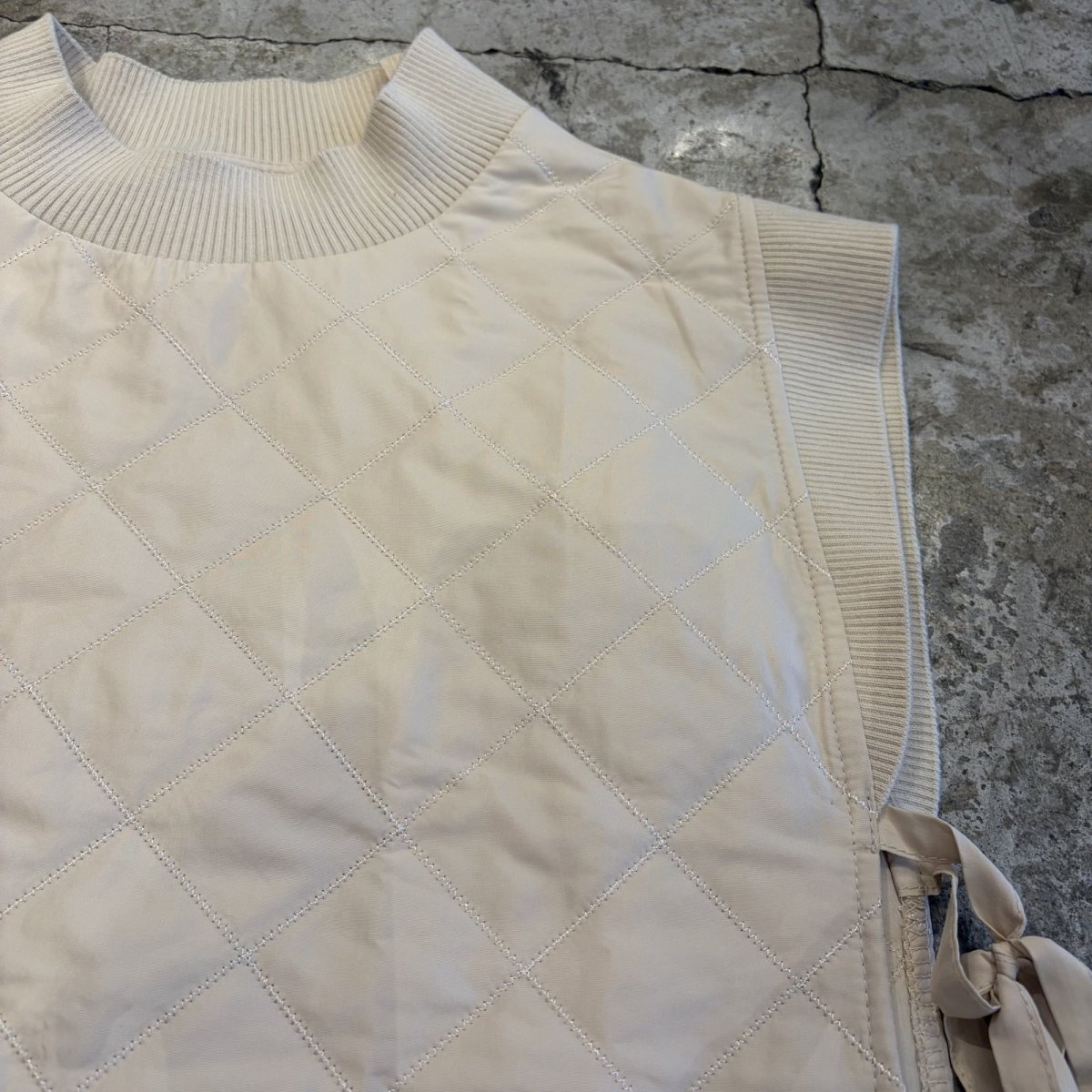 画像4: SIDE SLIT RIBBON QUILTING DESIGN VEST / Ladies M~L (4)