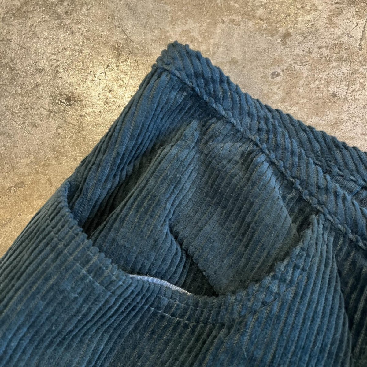 画像7: DEAD STOCK FRONT LACE UP DESIGN COLOR CORDUROY PANTS / W29~30(11~12) / MADE IN USA (7)
