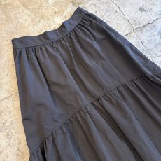 画像3: BLACK COLOR TIERED SILHOUETTE SKIRT / W25~W28 (3)