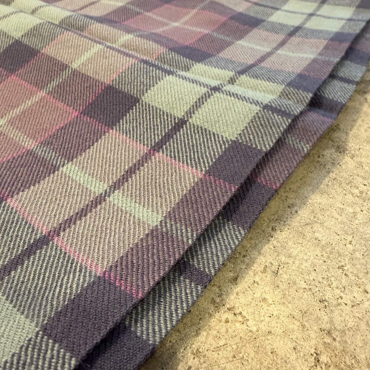 画像10: CHECK PATTERN SIDE BELT KILT WRAP DESIGN SKIRT / W27~W28 / MADE IN SCOTLAND (10)