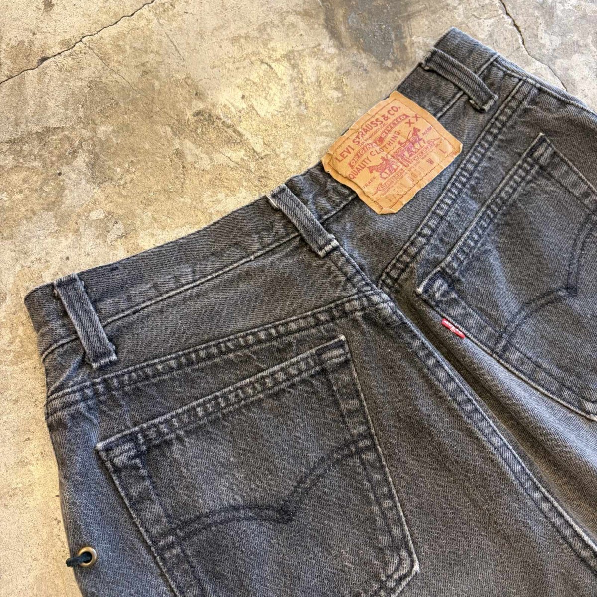 画像8: 【LEVI'S】SIDE LECE UP CUT OFF DESIGN BLACK COLOR SKIRT / W29 / MADE IN USA (8)