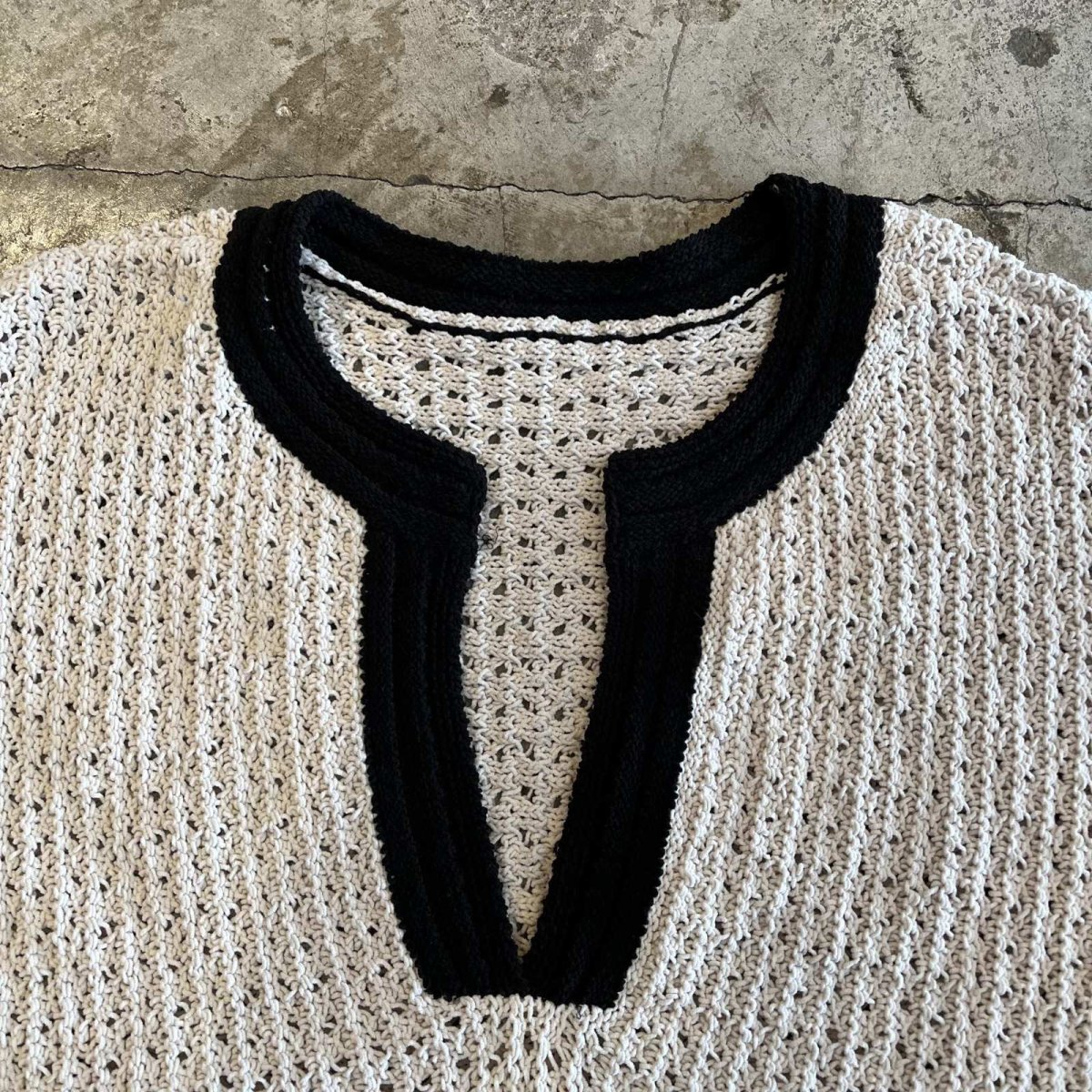 画像9: KEY HOLE NECK POINT LINE DESIGN CROCHET PATTERN KNIT SWEATER / Ladies L  (9)