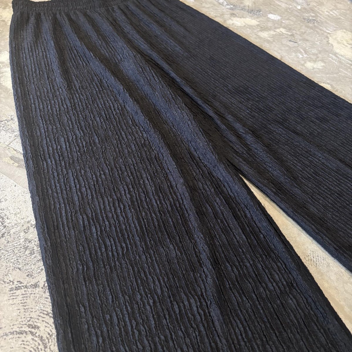 画像5: BLACK WASHER DESIGN WIDE SILHOUETTE PANTS / W29~FREE (5)