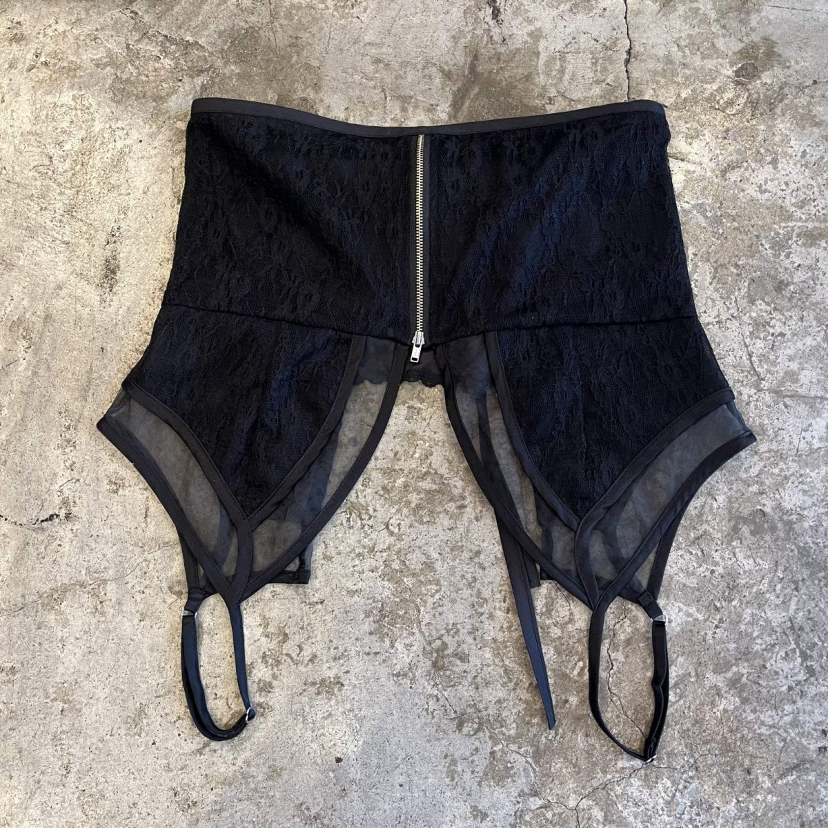画像2: 【Wiz&Witch】"UNITED" LACE MIX WRAP SKIRT / FREE (2)