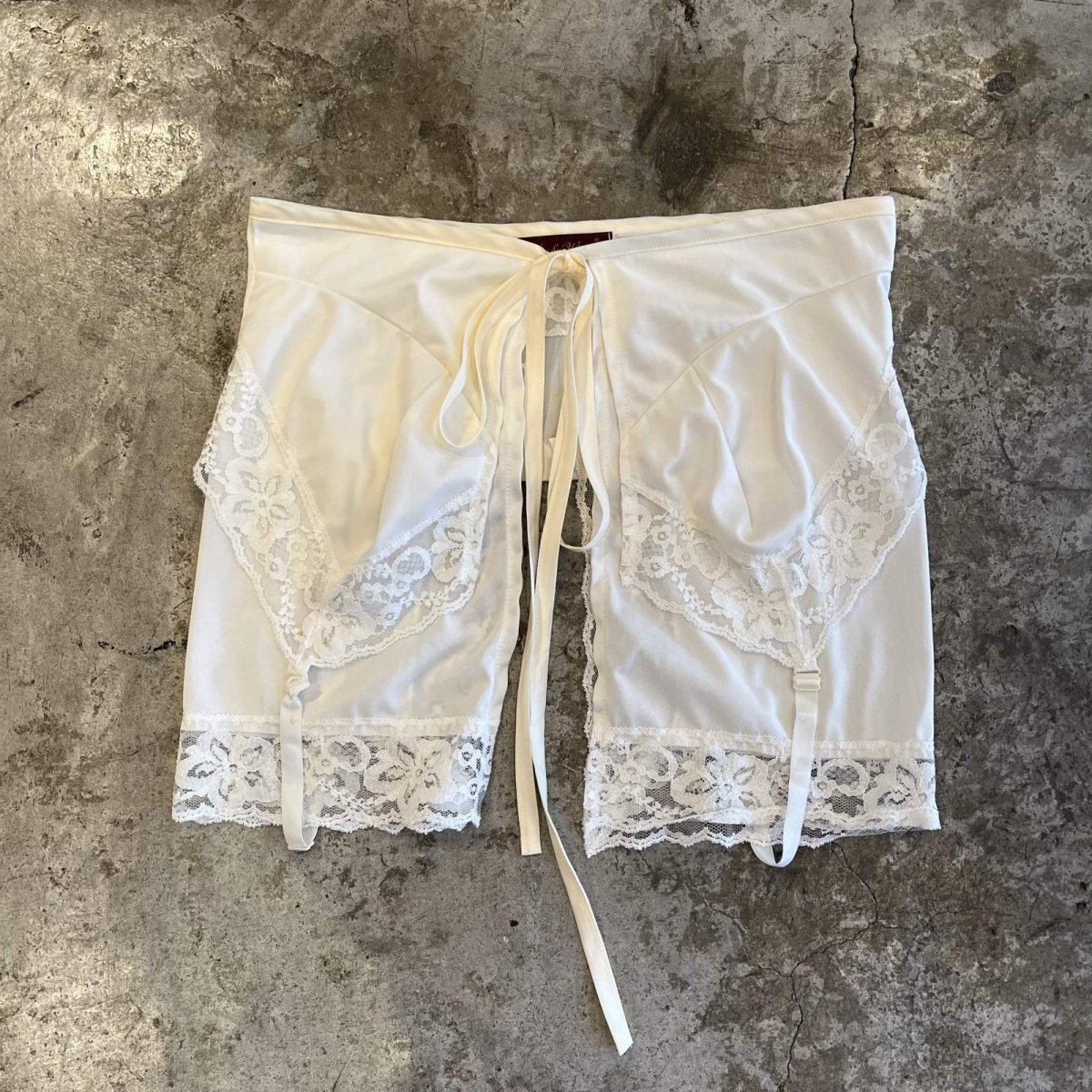 画像1: 【Wiz&Witch】"UNITED" LACE MIX WRAP SKIRT / FREE (1)