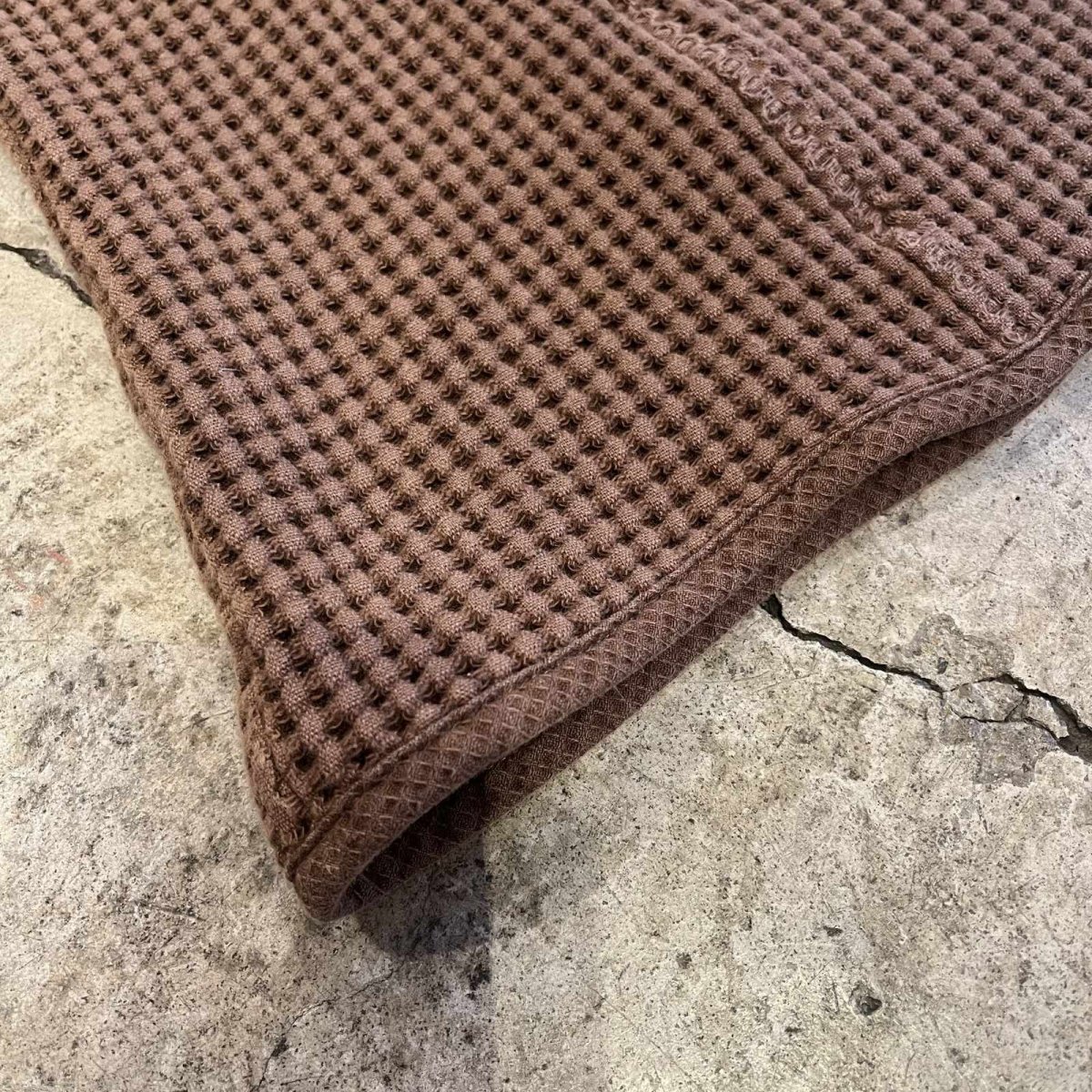 画像3: BROWN COLOR HALF ZIP DESIGN WAFFLE STAND COLLAR L/S TOPS / Ladies XL(2XL) (3)