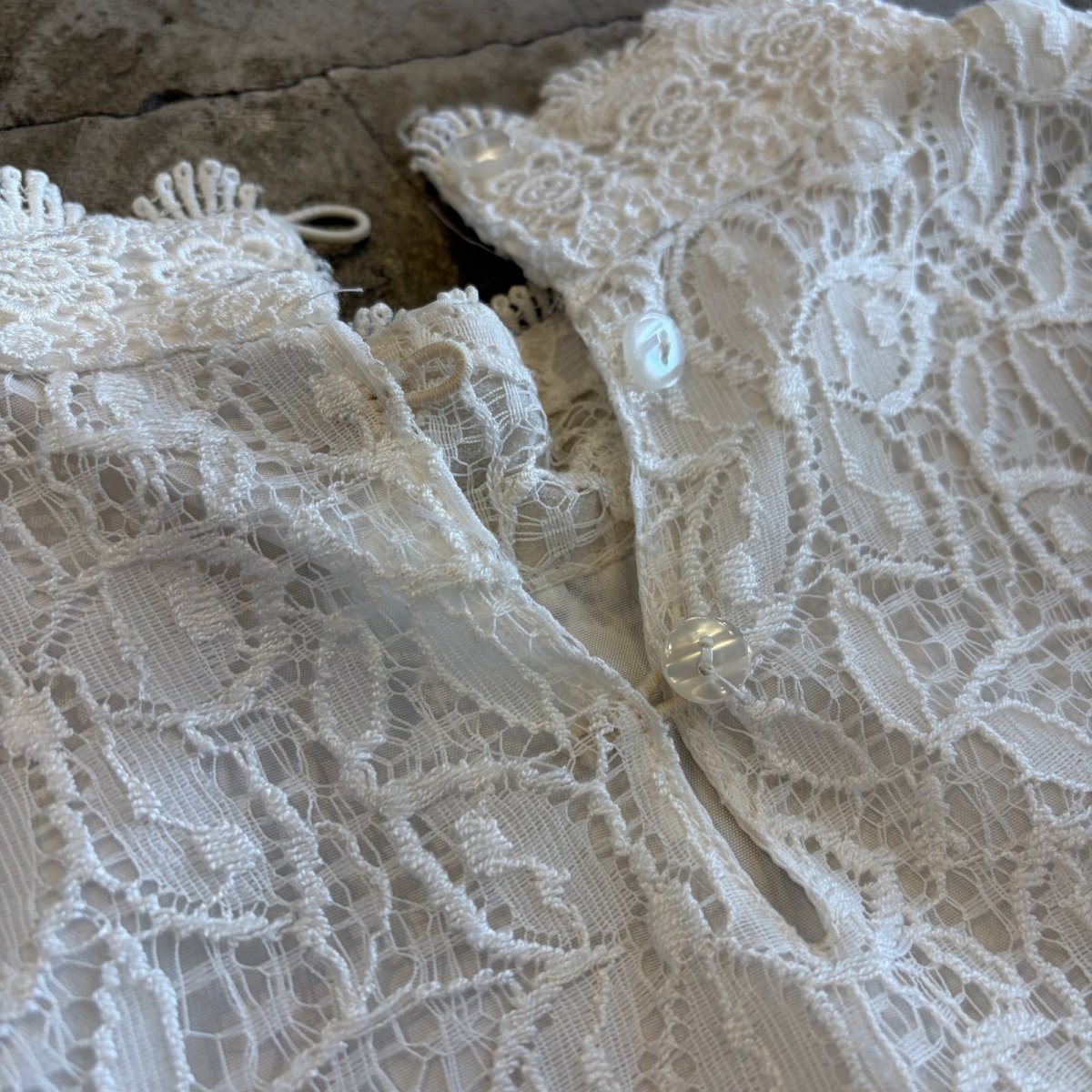 画像9: FLORAL LACE PLEATS SLEEVE DESIGN BLOUSE / Ladies M~L (9)