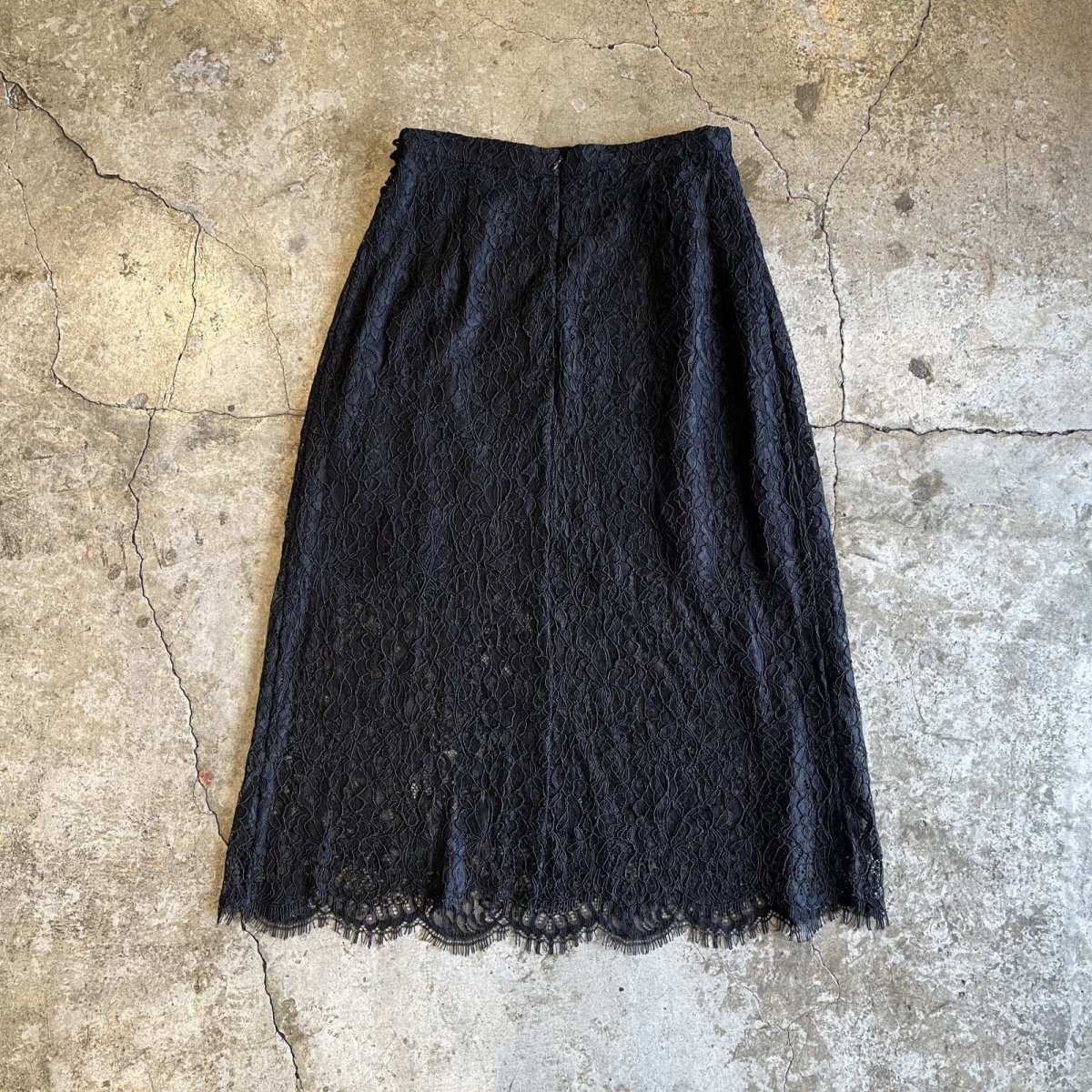 画像2: ALL OVER LACE PATTERN DESIGN SKIRT / W29(8)  (2)