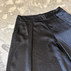 画像3: LUSTER BLACK COLOR WIDE SILHOUETTE SHORTS / W34 (3)