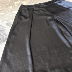 画像7: LUSTER BLACK COLOR WIDE SILHOUETTE SHORTS / W34 (7)