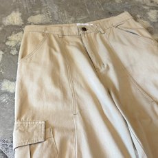 画像3: DESIGN TUCK CARGO STYLE WIDE SILHOUETTE PANTS / W32 (3)