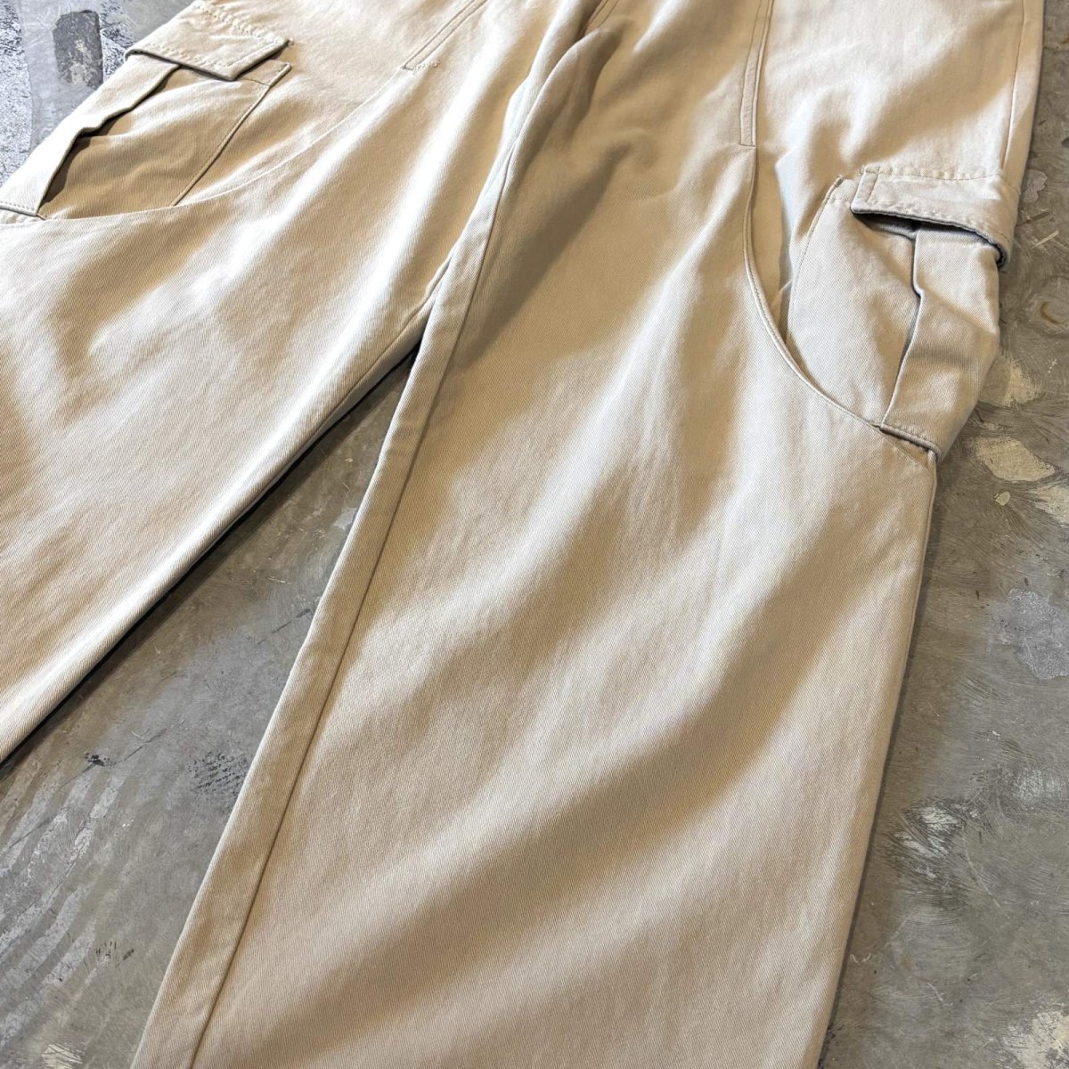 画像6: DESIGN TUCK CARGO STYLE WIDE SILHOUETTE PANTS / W32 (6)
