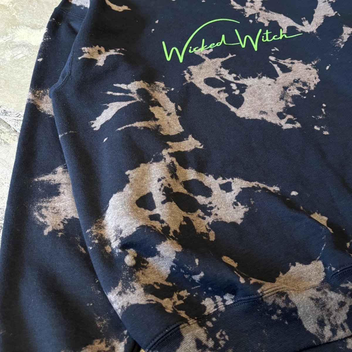 画像5: "WICKED WITCH" PRINTED BLEACHED SWEAT / Mens L (5)