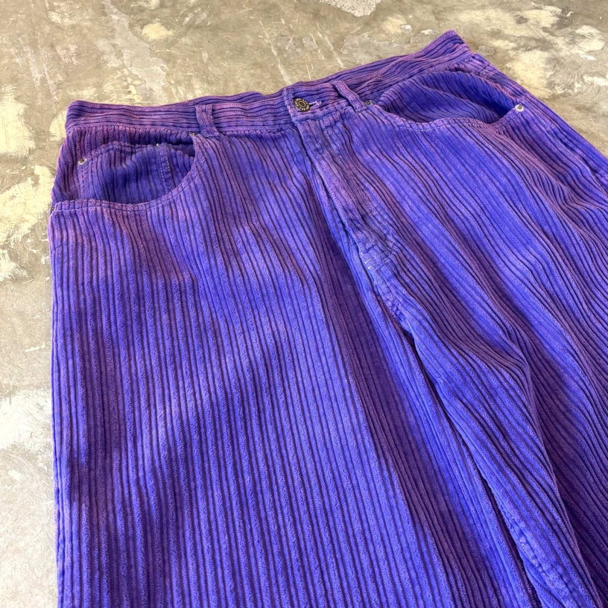 画像3: PURPLE COLOR CORDUROY WIDE SILHOUETTE PANTS / W33 (3)