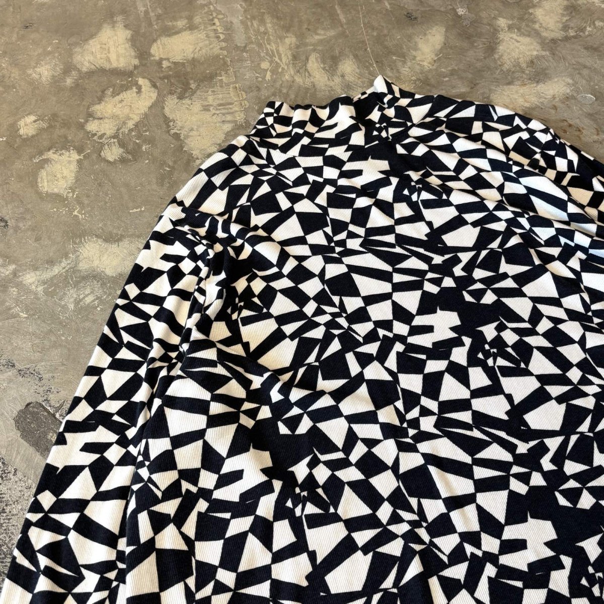 画像3: ALL OVER BICOLOR PATTERN HI-NECK L/S TOPS / Mens XL  (3)