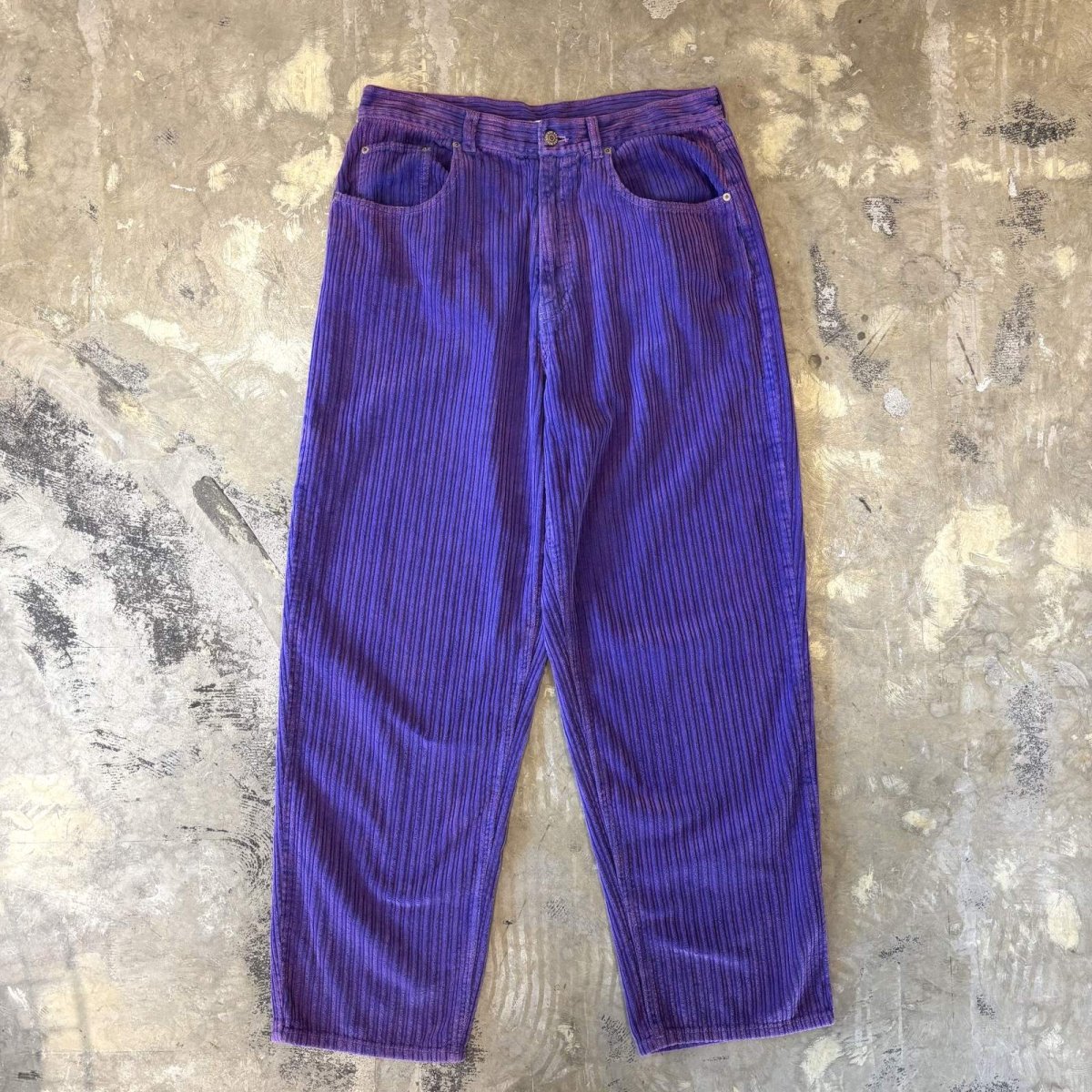 画像1: PURPLE COLOR CORDUROY WIDE SILHOUETTE PANTS / W33 (1)