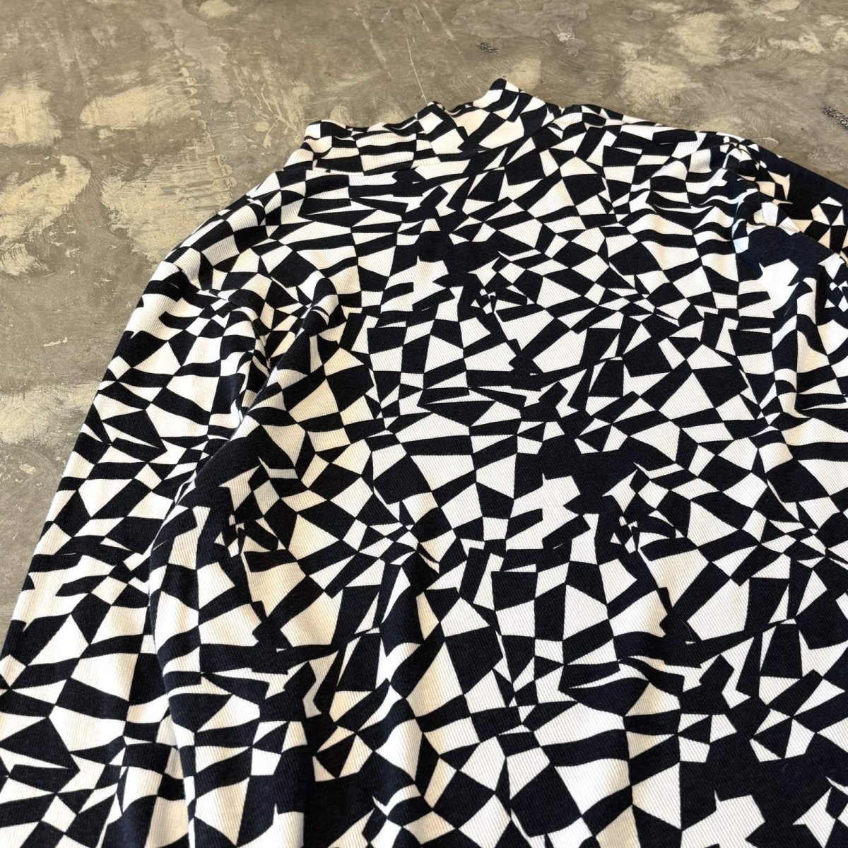 画像9: ALL OVER BICOLOR PATTERN HI-NECK L/S TOPS / Mens XL  (9)