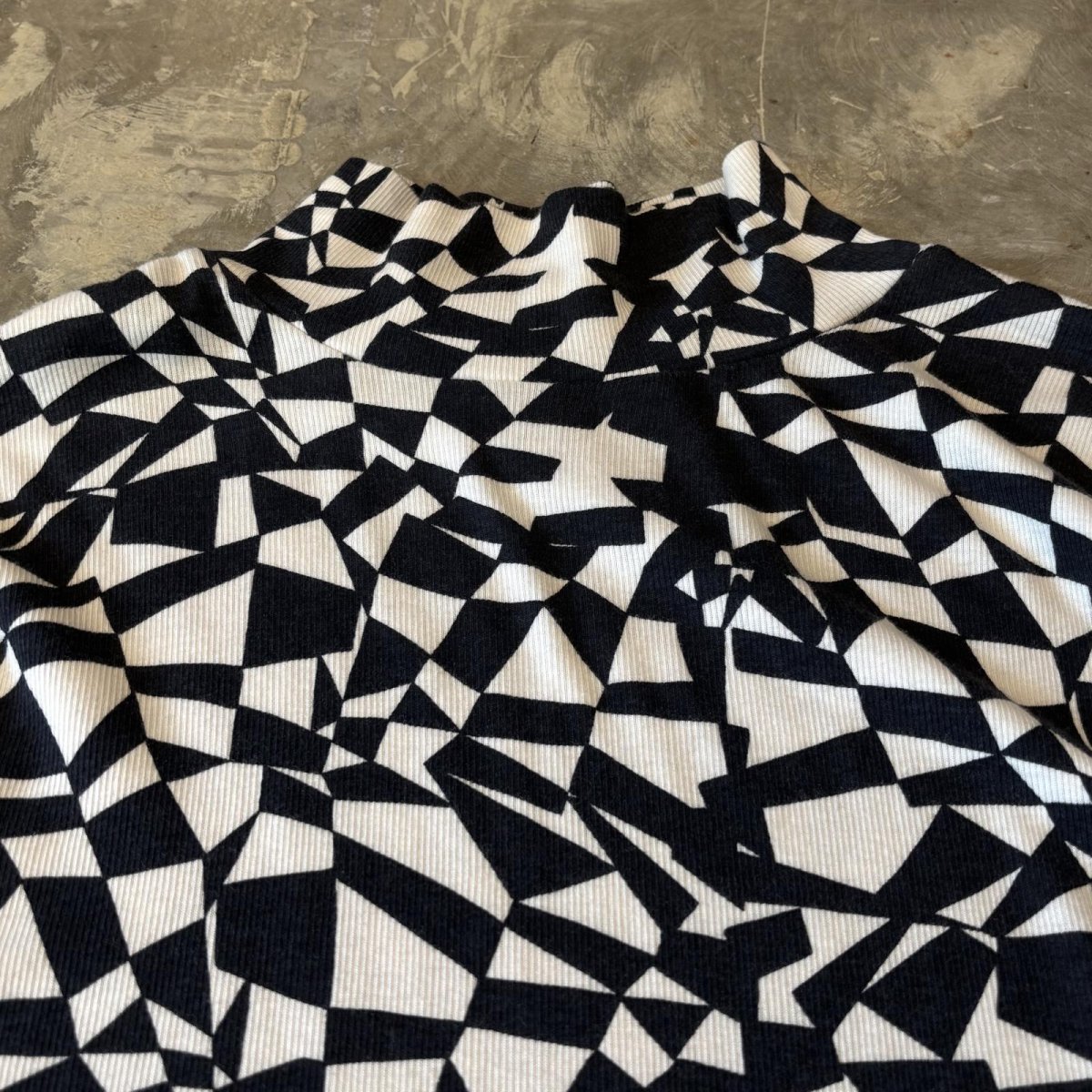 画像10: ALL OVER BICOLOR PATTERN HI-NECK L/S TOPS / Mens XL  (10)
