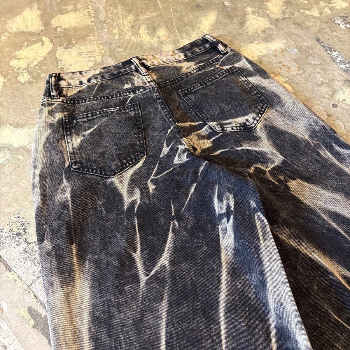 画像9: BLEACHED PATTERN WIDE SILHOUETTE DENIM PANTS / W30 (9)