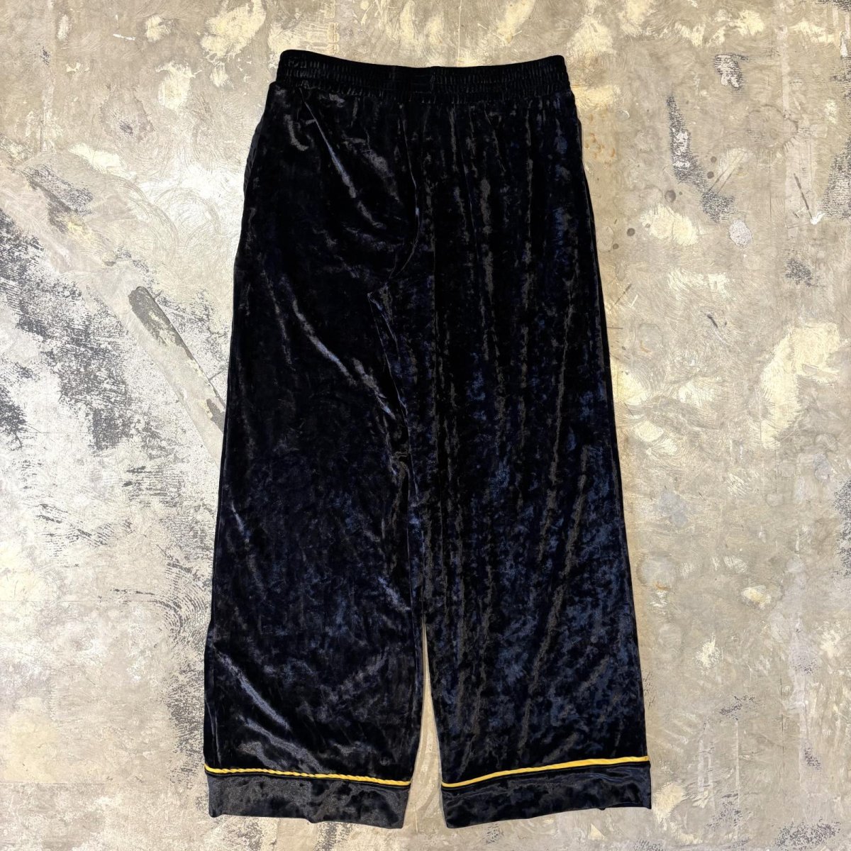 画像2: BLACK CRASH VELOUR WIDE SILHOUETTE PANTS / W30~FREE (2)