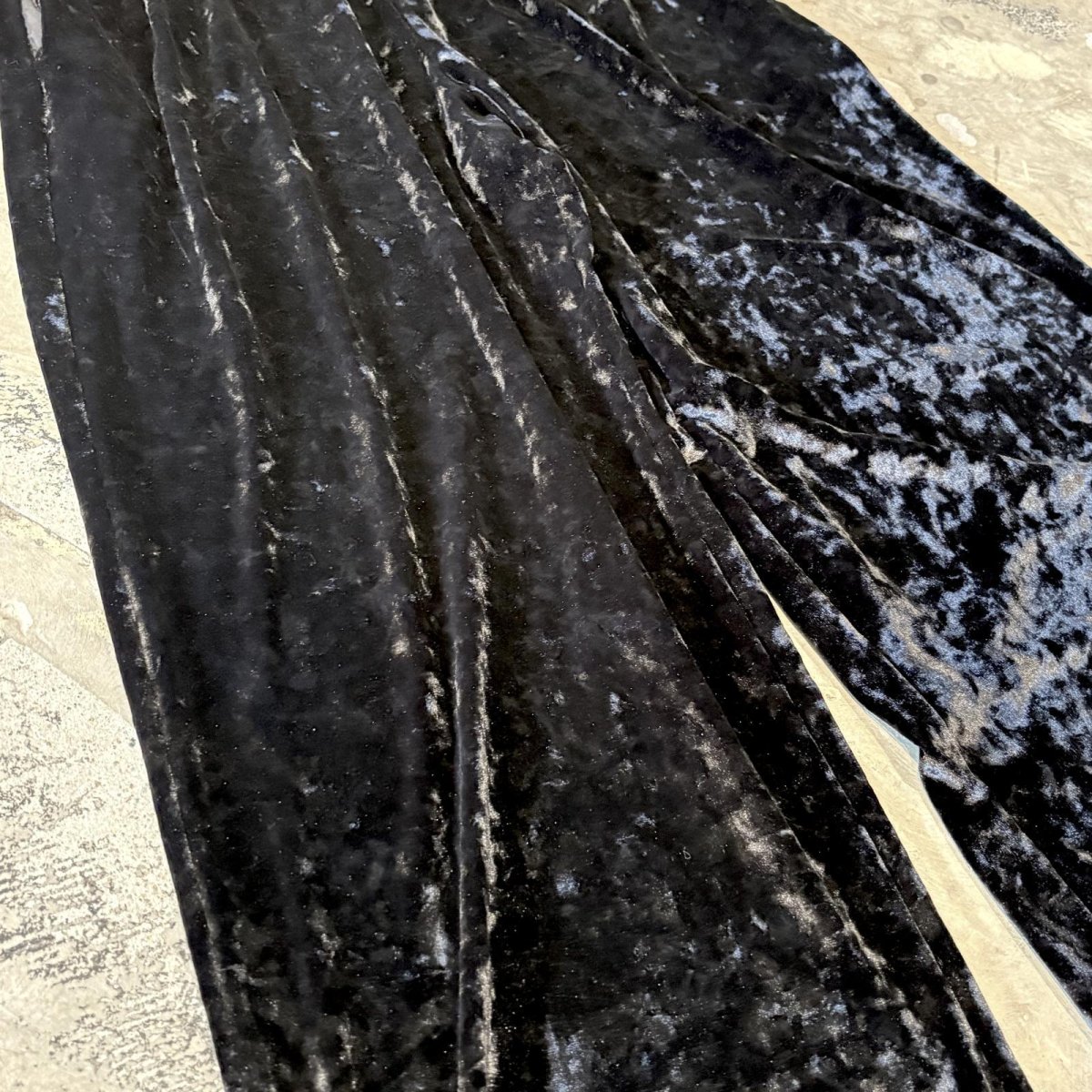 画像5: BLACK CRASH VELOUR WIDE SILHOUETTE PANTS / W30~FREE (5)