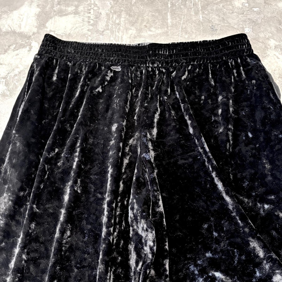 画像10: BLACK CRASH VELOUR WIDE SILHOUETTE PANTS / W30~FREE (10)