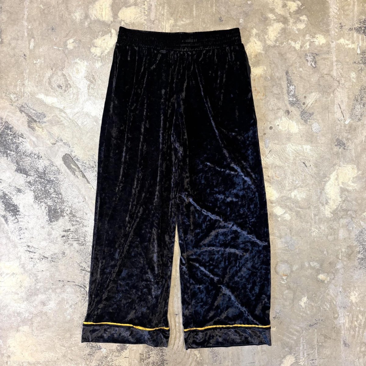 画像1: BLACK CRASH VELOUR WIDE SILHOUETTE PANTS / W30~FREE (1)