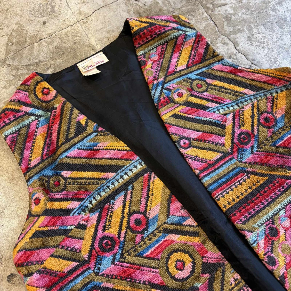 画像3: OLD GEOMETRIC PATTERN TAPESTRY DESIGN VEST / Ladies L (3)