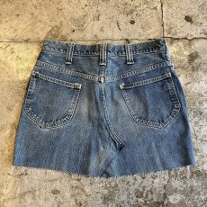 画像2: 60's~70's【Lee】CUT OFF BLUE DENIM SKIRT / W30 (2)
